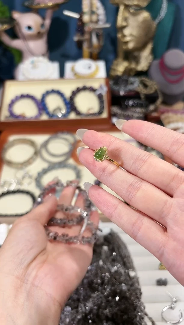 【闪购商品】和田玉戒指银S925镶嵌葫芦戒指