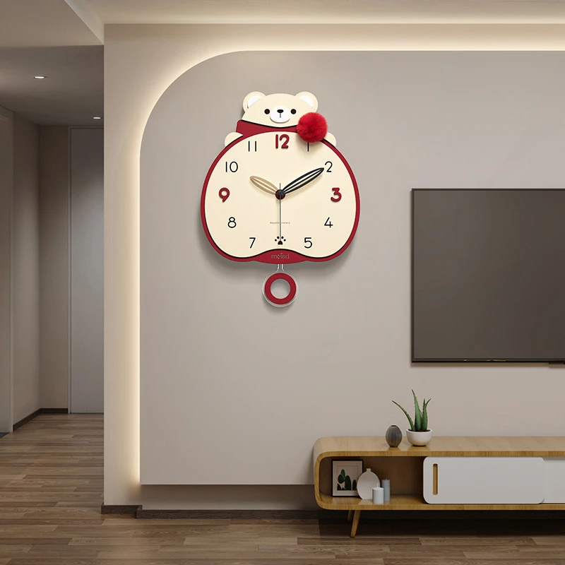 小熊钟表挂钟客厅2024新款简约现代家用静音餐厅创意挂墙卡通时钟