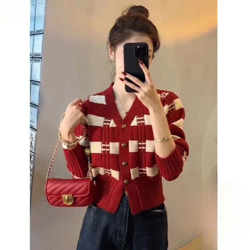 设计感小众轻熟法式毛上衣外套女士秋冬爆款洋气减龄打底针织开衫