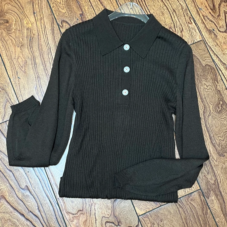 女士秋冬半开领中间三扣黑灰打底针织衫1577