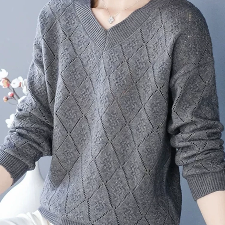 女士秋冬V领菱形纹针织衫2313