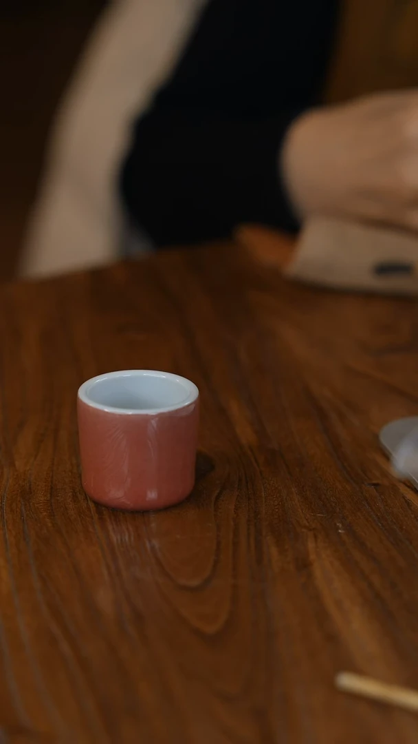 【闪购商品】陶瓷|K72豇豆红小扳指杯