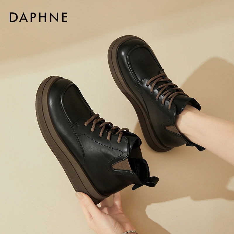 达芙妮厚底马丁靴女2025新款秋冬平底高帮皮靴英伦风加绒工装短靴