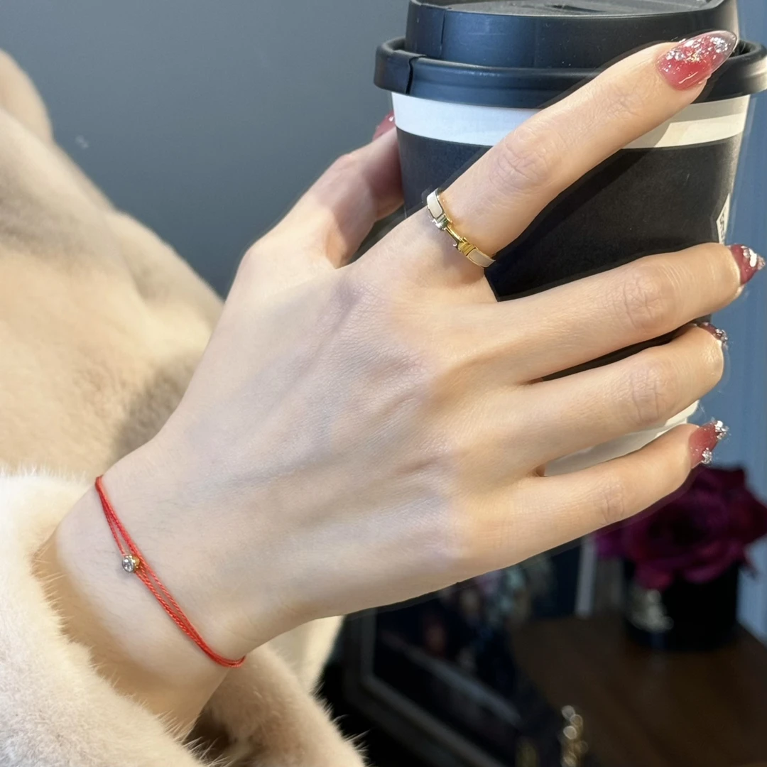 合金贝壳戒指 杨杨babytime可碰水！轻奢名媛贝壳字母戒指精致叠戴