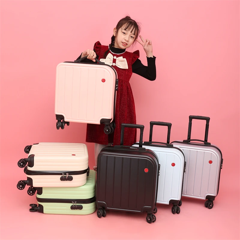 结实耐用儿童行李箱带杯架学生拉杆箱万向轮男女孩通用旅行密码箱