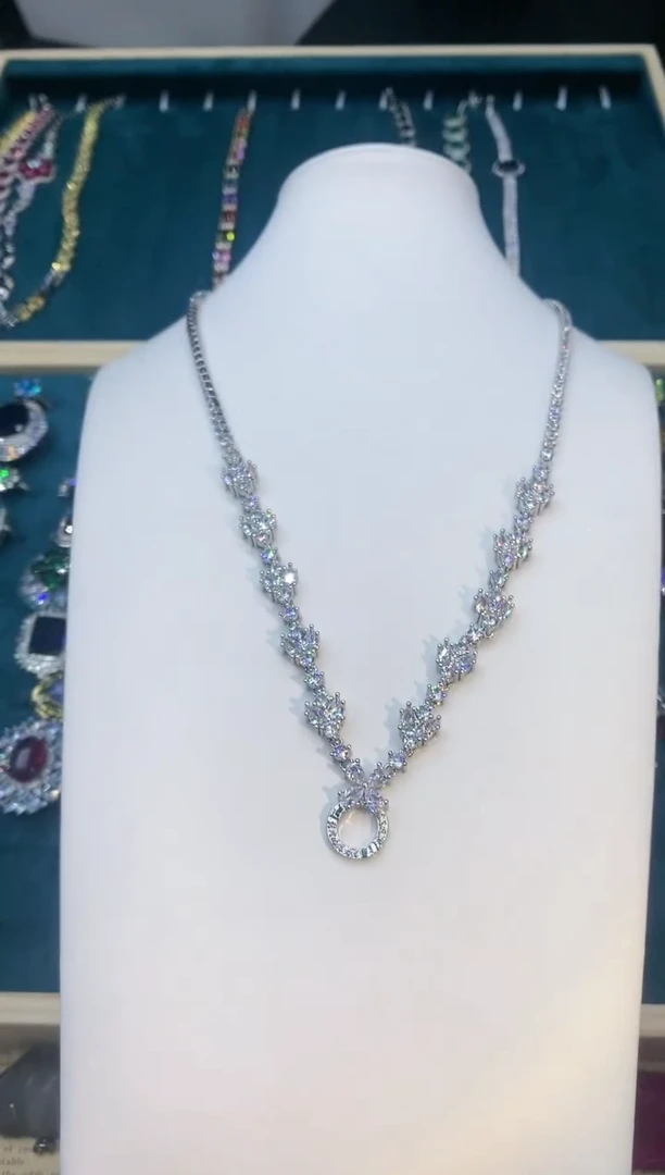【闪购商品】金绿宝石颈饰银S925镶嵌80