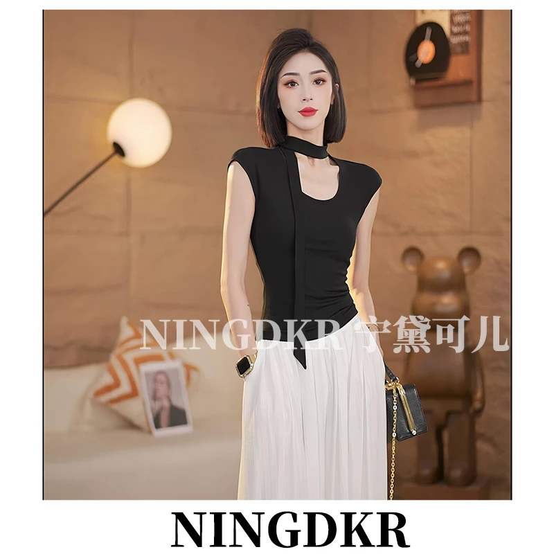 黛A30508设计感气质显瘦别致飘带女人味U字领小包袖上衣T恤女修身