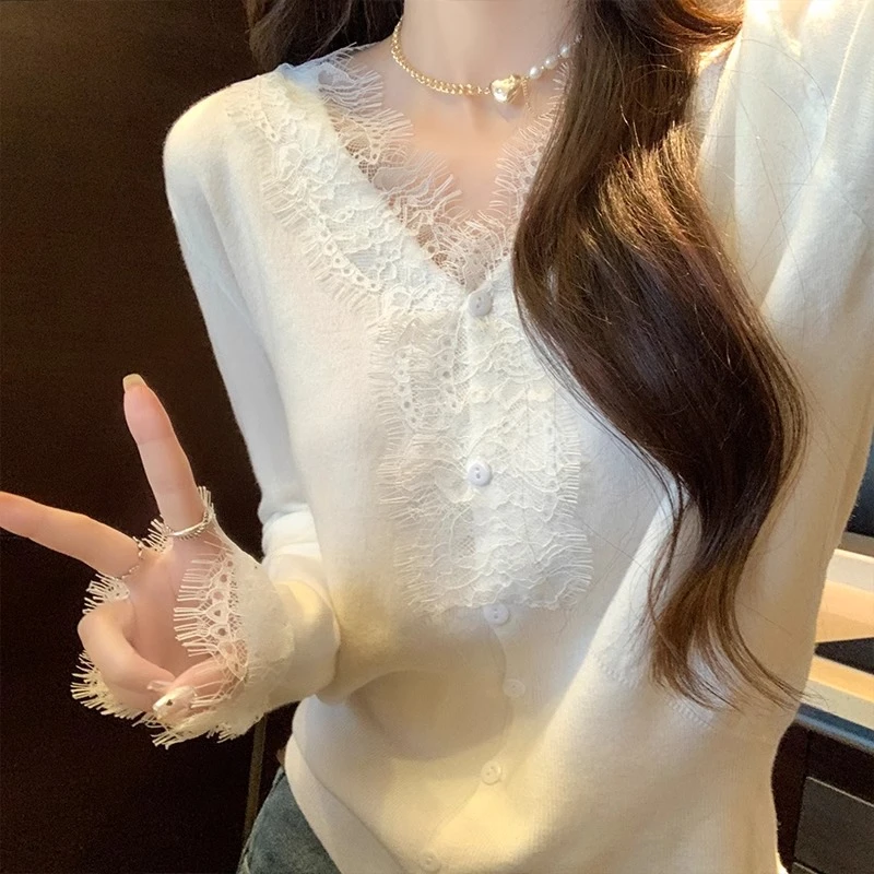 蕾丝v领针织打底衫女开衫春夏秋冬新款洋气休闲长袖短款毛衣上衣