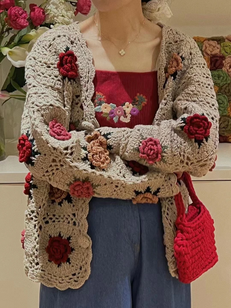 欣益家  熊重工钩花花朵毛衣外套