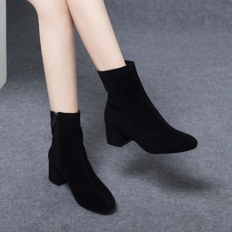 女士新款冬季真皮马丁靴羊皮女士短靴春秋单靴粗跟中跟圆头女靴子