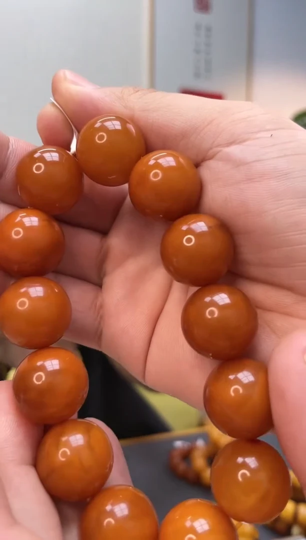 【闪购商品】蜜蜡珠宝奇石未镶嵌50219，深浅假一罚十