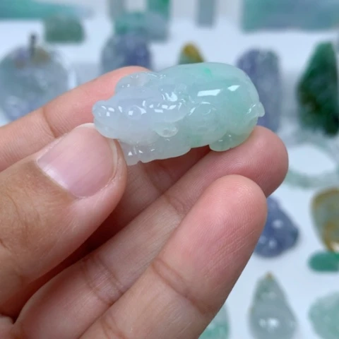 翡翠吊坠(不含链)未镶嵌