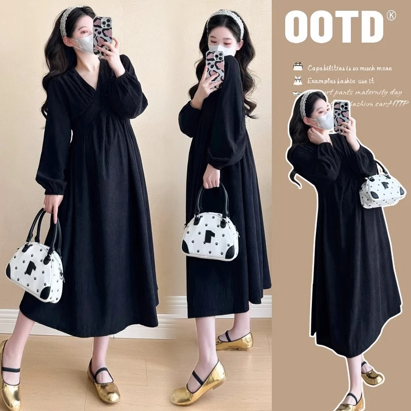 孕妇装秋装气质遮肚显众V领灯芯绒休闲黑色连衣裙春秋孕晚期