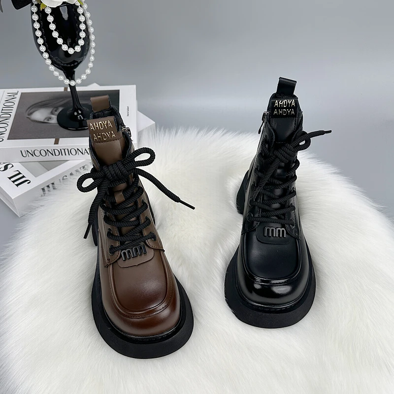 韩版超火厚底瘦瘦马丁靴女2025秋冬新款洋气加绒显脚小短靴大码42