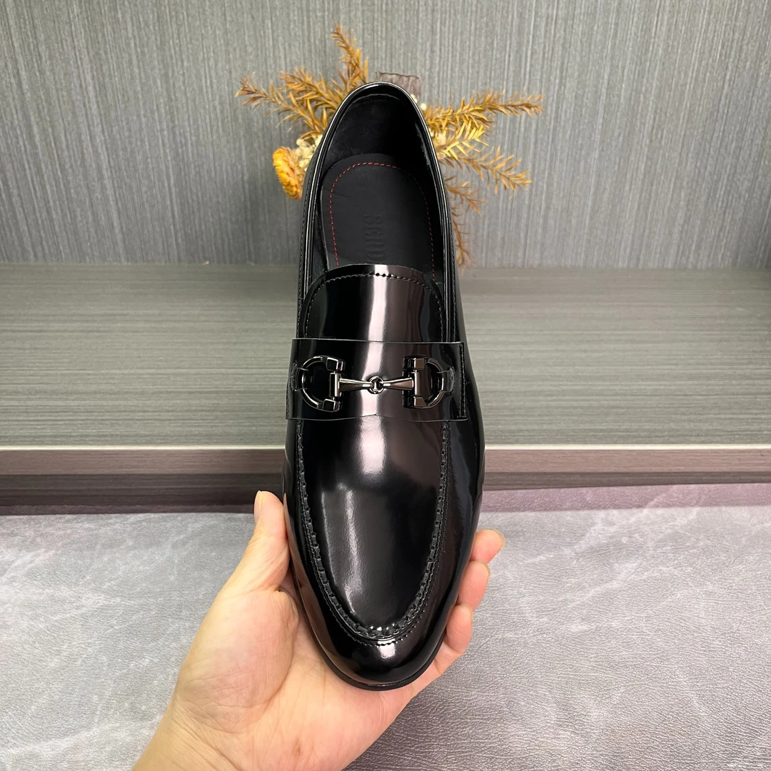 夏季一脚蹬男士皮鞋亮皮新款经典百搭马衔扣商务休闲真皮乐福鞋男