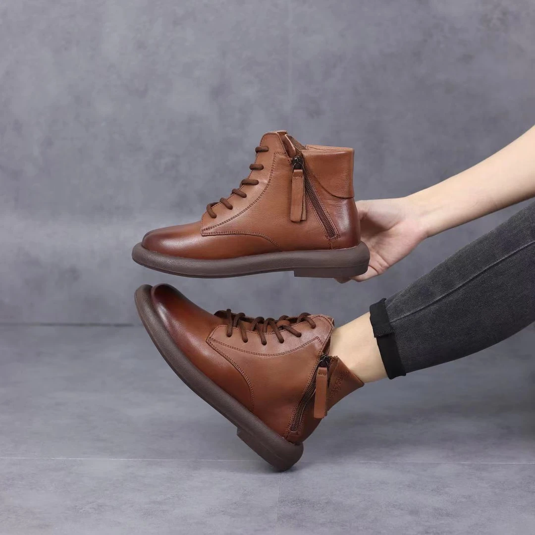 短筒软底真皮马丁靴平底大码秋冬时尚休闲百搭复古靴女英伦风靴子