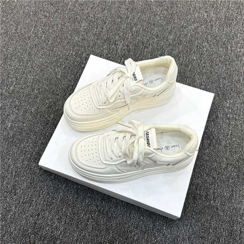 厚底增高小白鞋系带板鞋女2025年春秋季新款超火ins潮休闲学生鞋