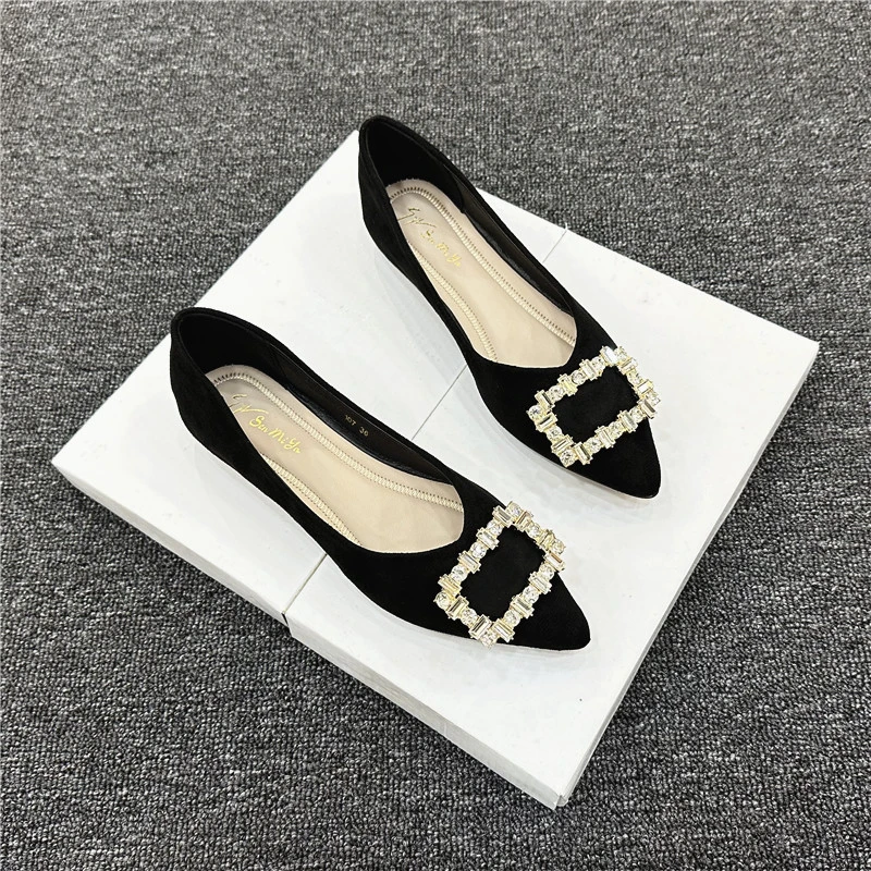 平底尖头单鞋女秋2025年新款春季浅口飘鞋平跟黑色鞋子四季工作鞋