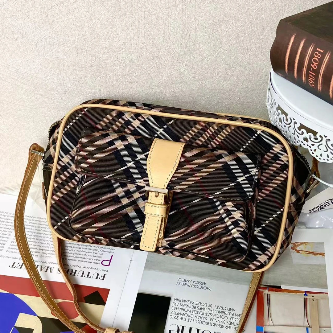 95新 BURBERRY/博柏利 XM格纹拼黑棕手提相机单肩包/JJ09927502