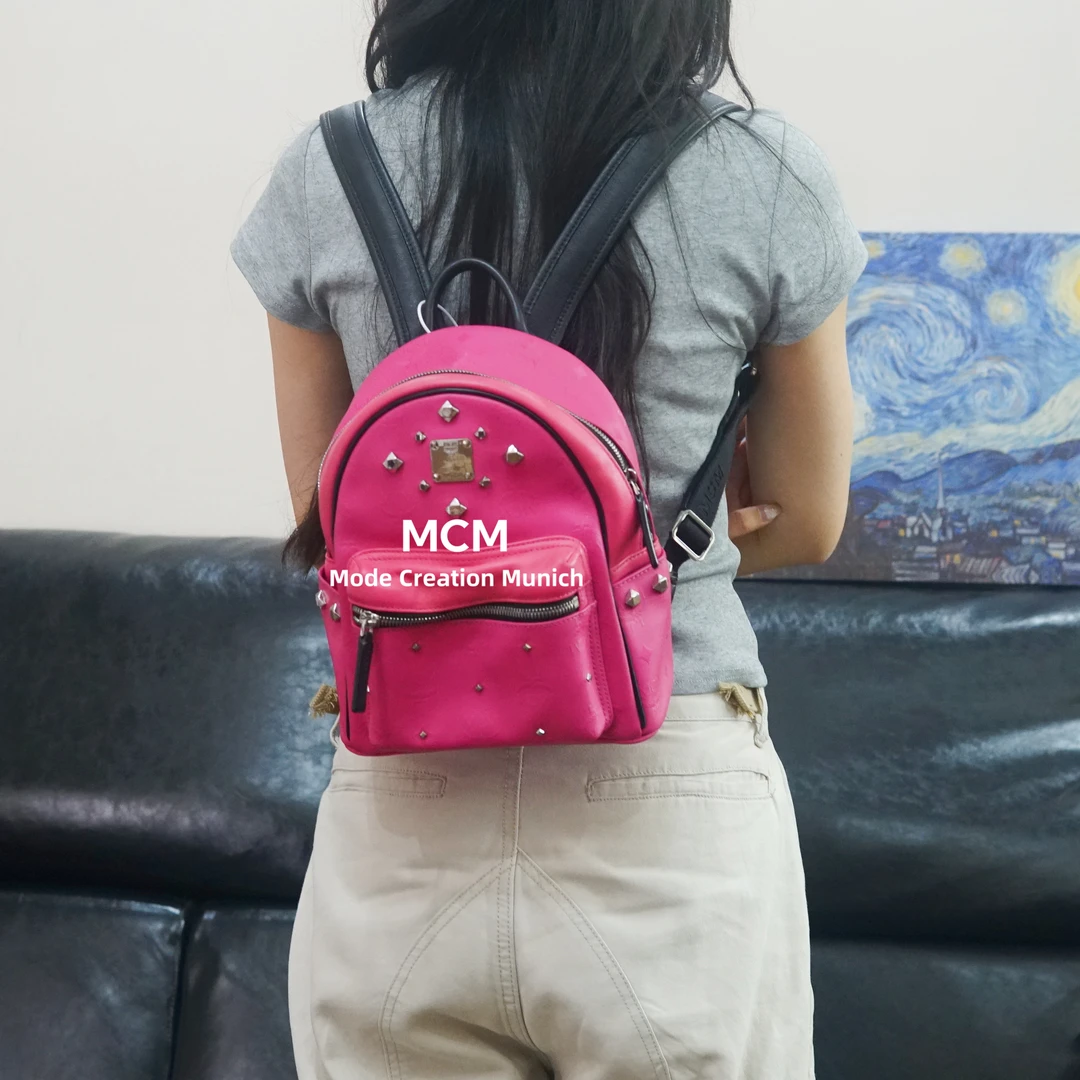 95新 MCM 粉色双肩包/FYWJ09518035/8035