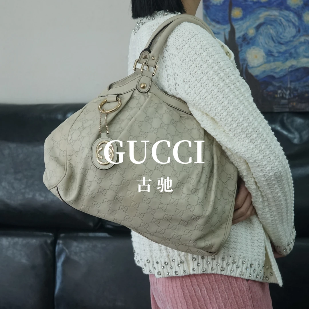 95新 GUCCI/古驰 白色压纹单肩包/BB10517017/7017