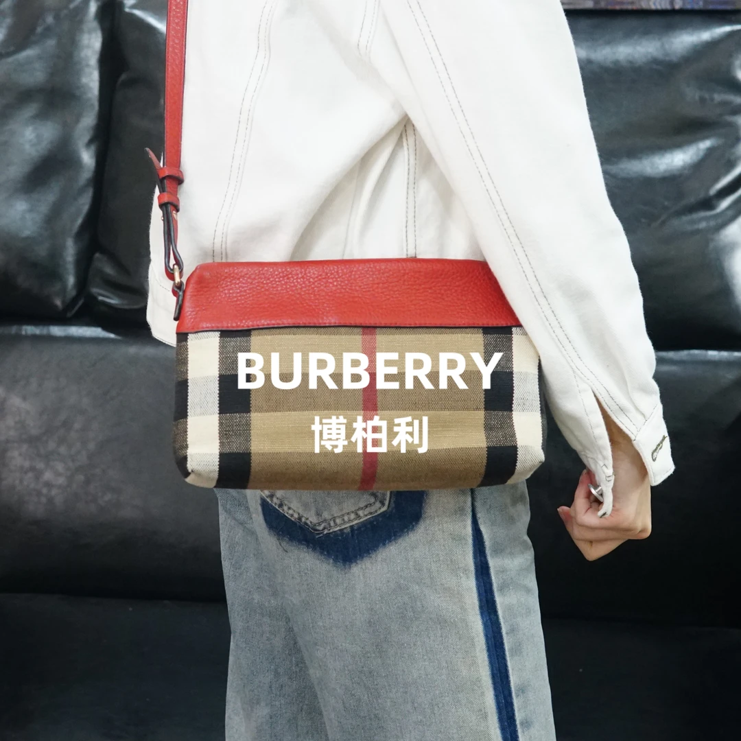 95新 BURBERRY/博柏利 格纹斜挎包/WD10523164/3164