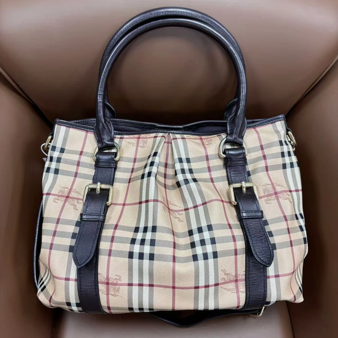 95新 BURBERRY/博柏利 XM/战马格纹拼黑棕手提斜挎包/CX10815080