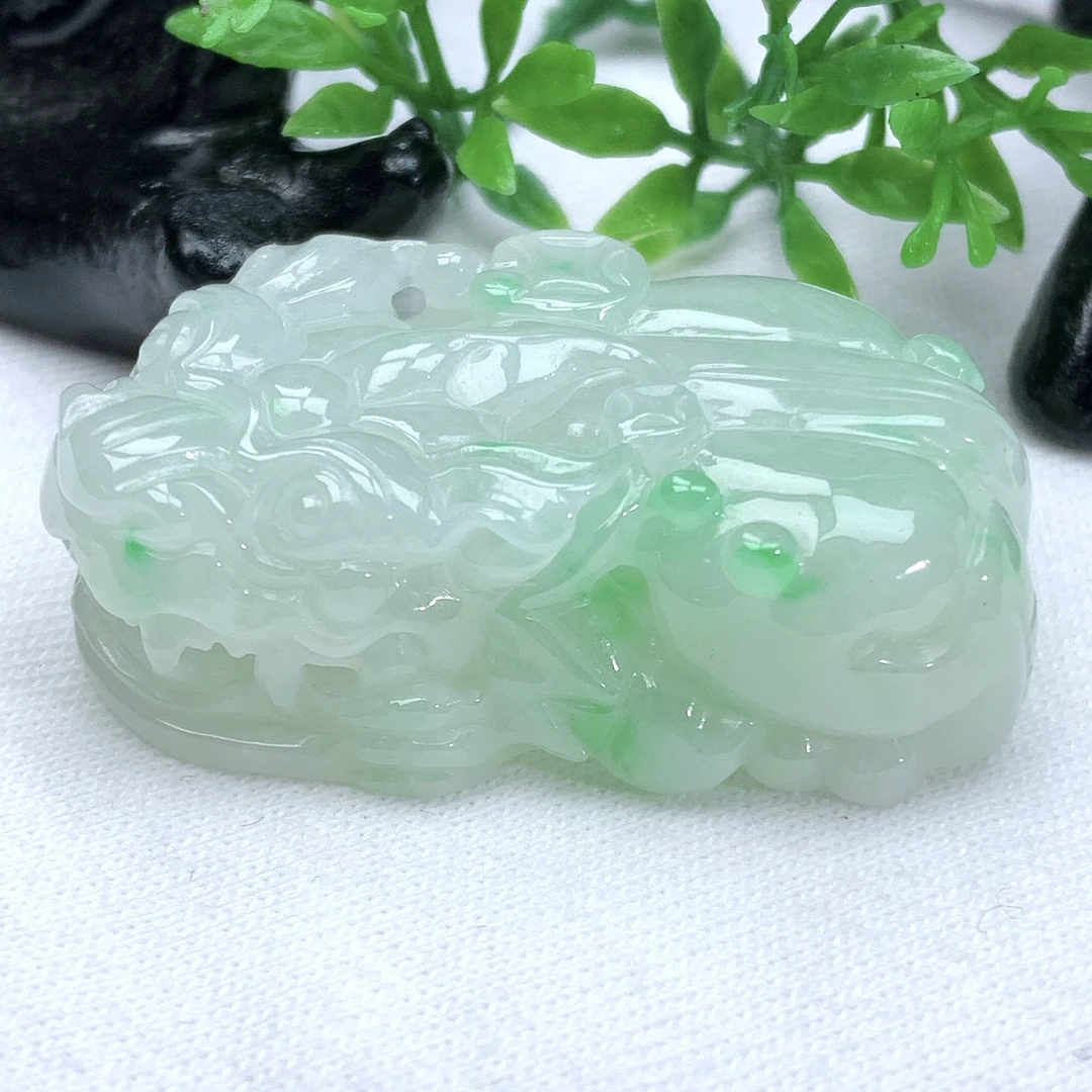 天然缅甸翡翠A货冰润飘绿花胖胖金钱貔貅吊坠