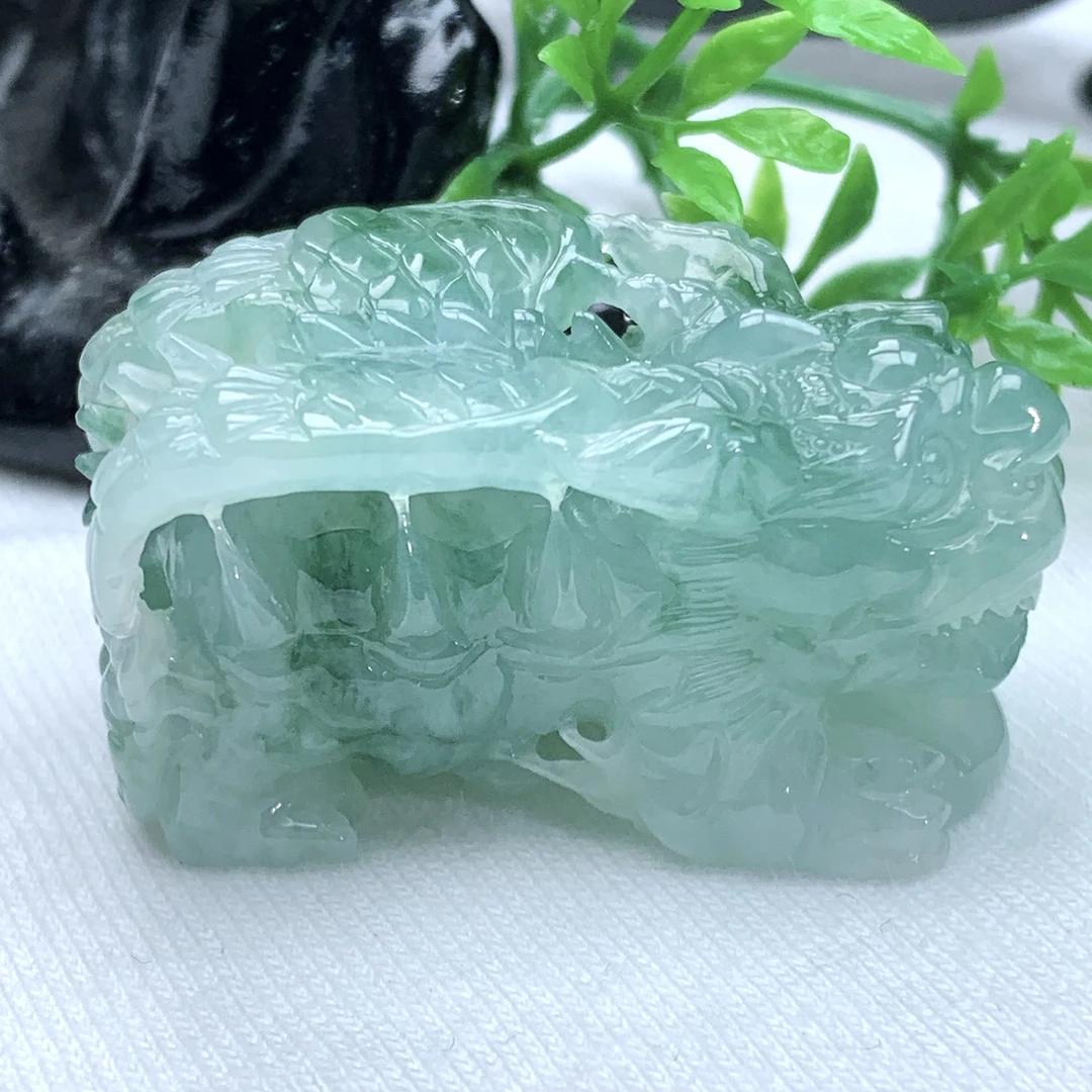 天然缅甸翡翠A货冰润阴阳眼脚飘花飞天貔貅吊坠挂件