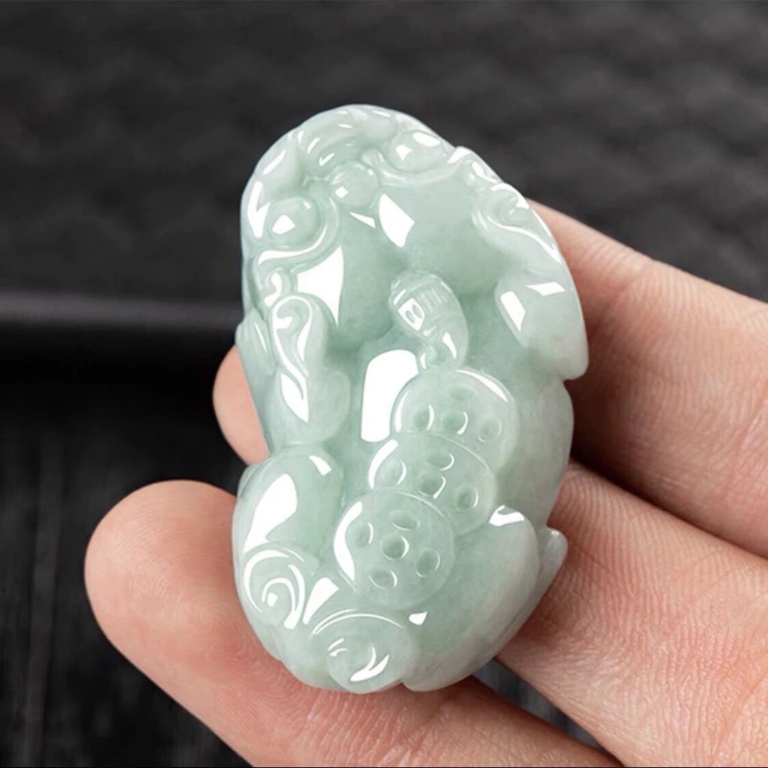 天然翡翠a货貔貅吊坠翡翠项链天然A货男女款（多样性发货拍一发一）