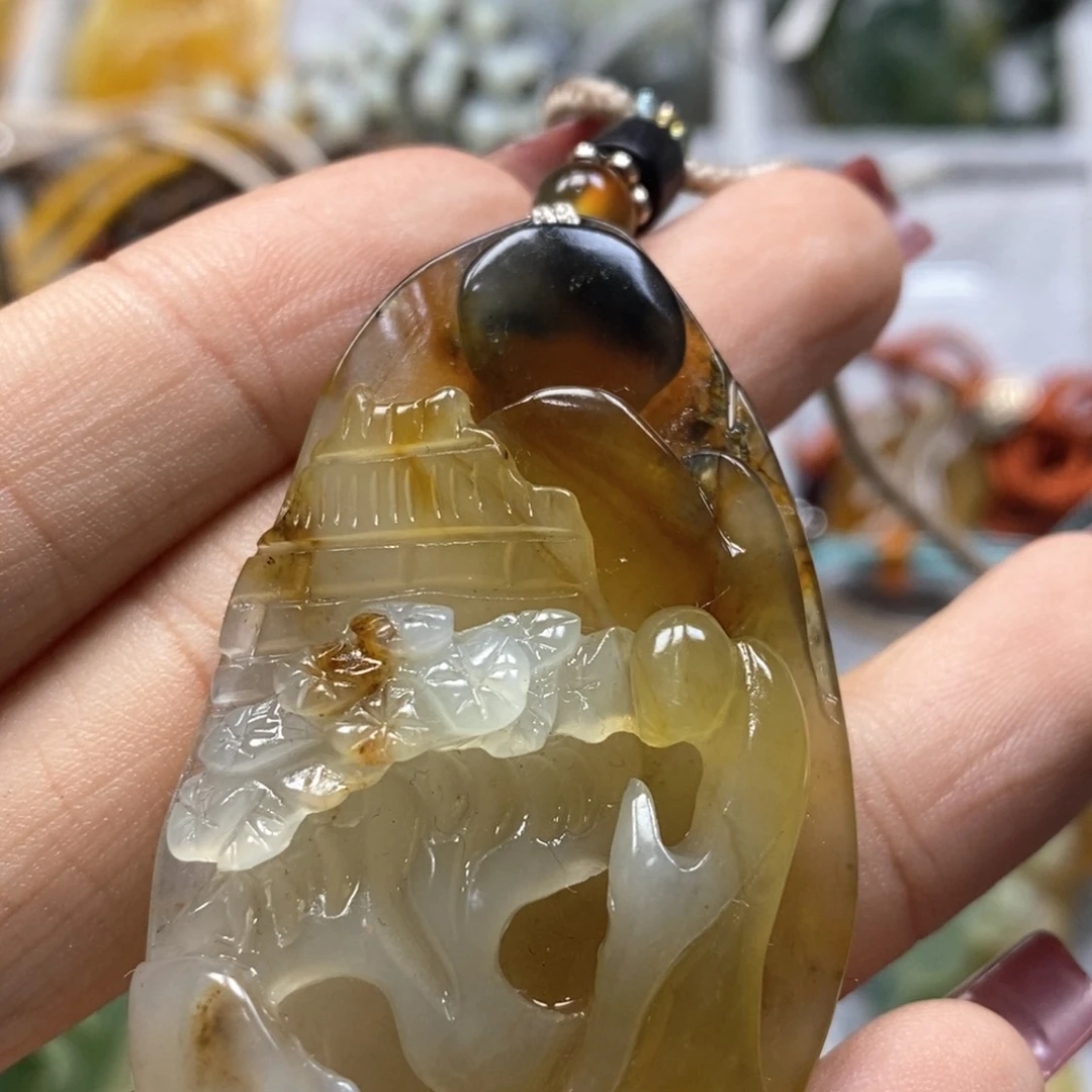 蛇纹石玉颈饰未镶嵌萍****恋
