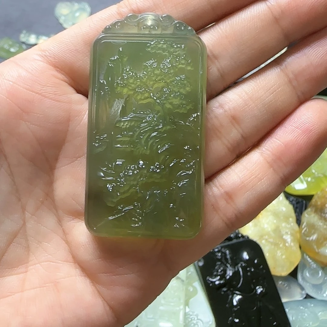 蛇纹石玉颈饰未镶嵌横**钩