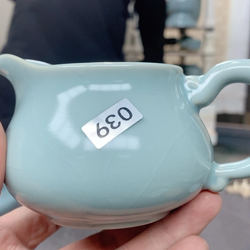 【闪购商品】瓷摆件勇**丽