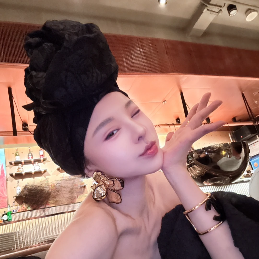 洪小妍自留黑色法式玫瑰花包头帽夏季简约百搭时尚帽子气质网红