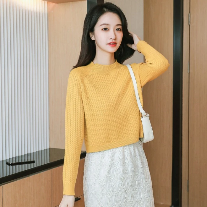 秋冬2025新款甜美圆领短款毛衣女款针织衫设计感小众宽松高腰上衣