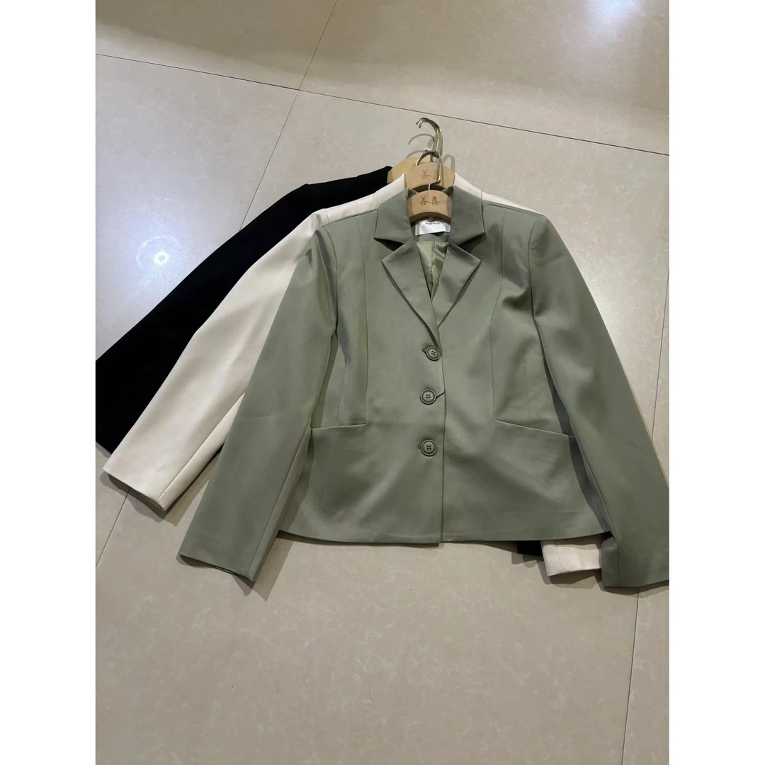 3620 三色翻领西服