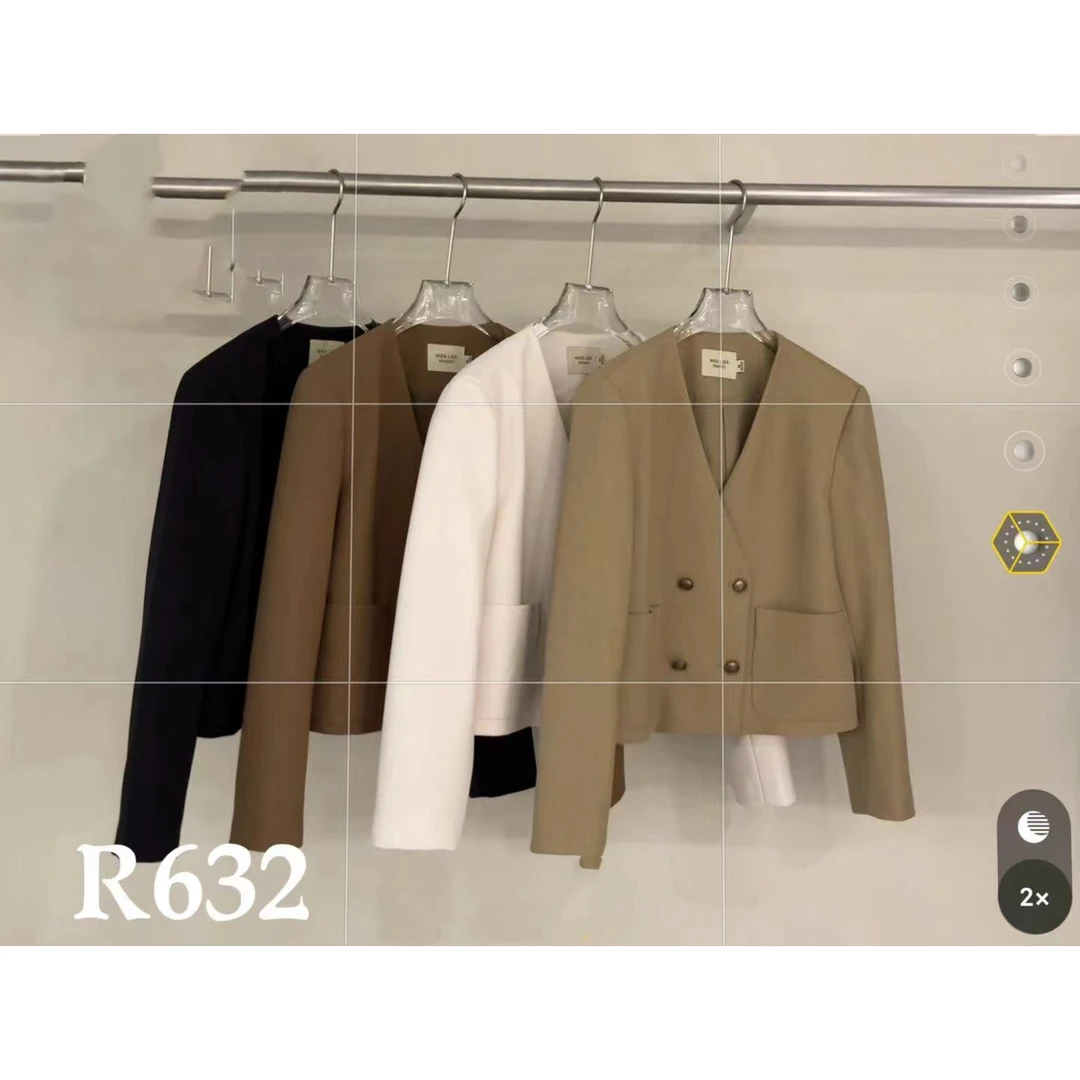 632四色四扣外套