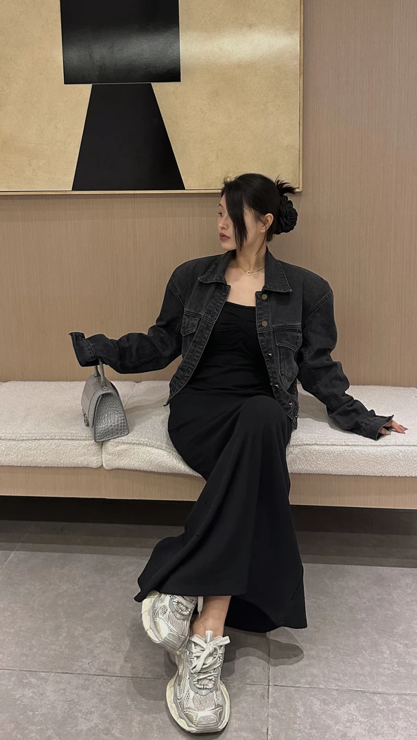 猜猜定制   洗水牛仔高级灰气质设计感短款长袖上衣女外套#2408