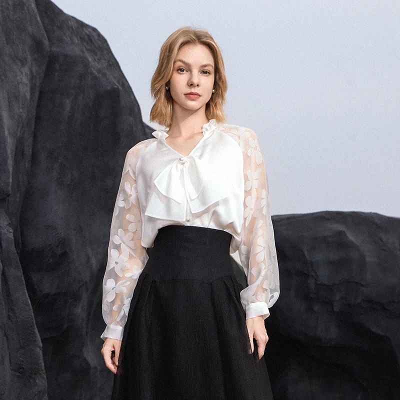 【彭彭echo专属】恩曼琳春季新款浪漫优雅蝴蝶结V领荷叶边衬衫EANEA