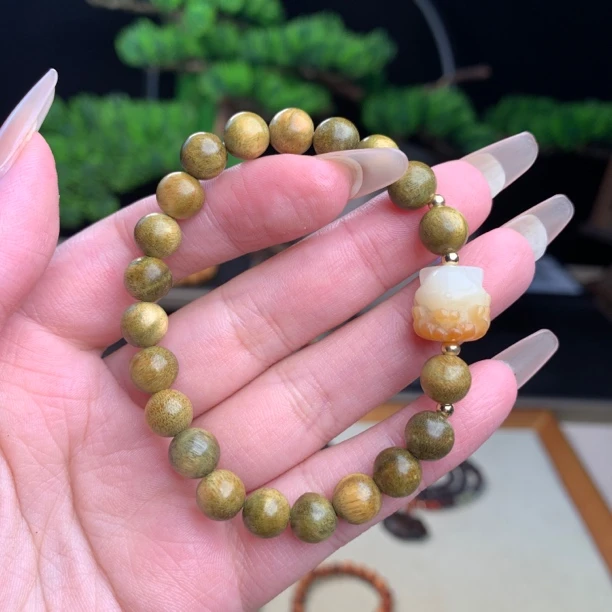 「渐变凤九绿檀」0.8阿根廷绿檀木手串