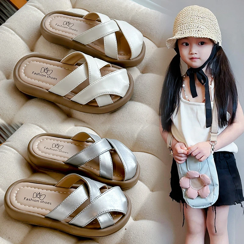 24夏季新款儿童拖鞋中大童鞋女童简约软底凉拖室外拖鞋沙滩拖8610