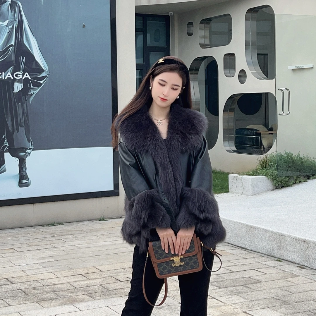【主播自留】XC068 时尚秋冬新款海军领中长款狐狸毛皮草外套轻奢女
