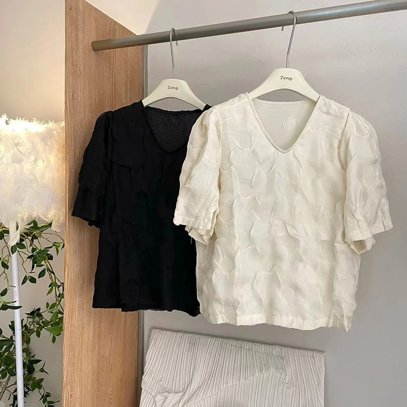 ’泡泡糖‘~  夏季新款面料工艺面料短袖上衣