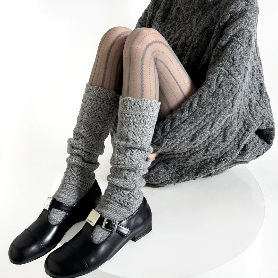 【VintageBLVD】2024秋冬:新款小众设计师镂空羊毛堆堆小腿袜102