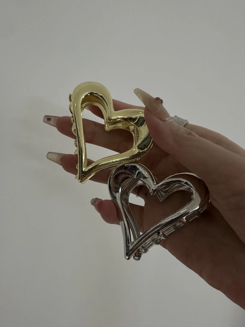 公主都爱的韩系时尚简约不规则爱心金属抓夹