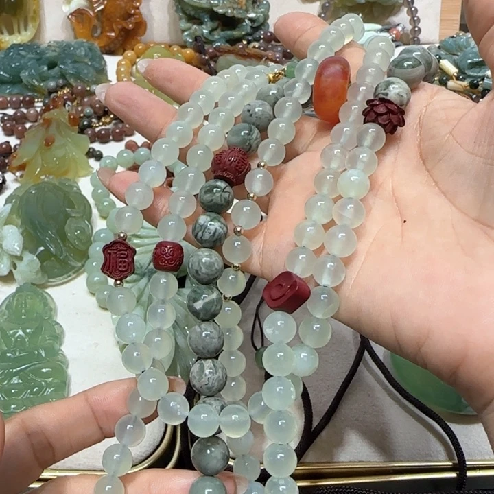 蛇纹石玉吊坠未镶嵌