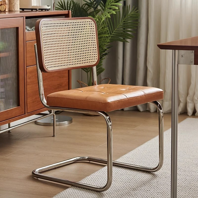 森林物语北欧全实木餐桌椅子休闲复古轻奢靠背椅原木书桌椅藤编椅