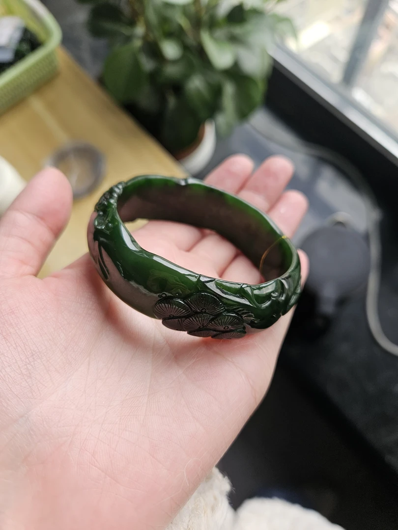 和田玉碧玉七号矿岁寒三友藏收手镯