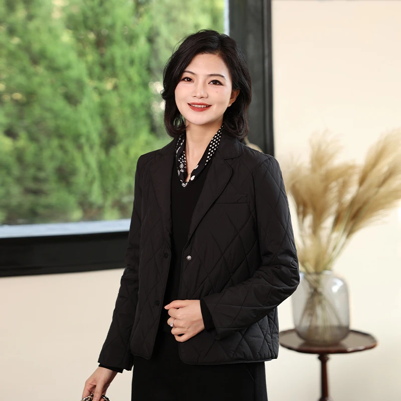 阿楠anan 涵笑岁月 百搭黑色菱格西装领口袋短外套女秋冬显瘦棉衣