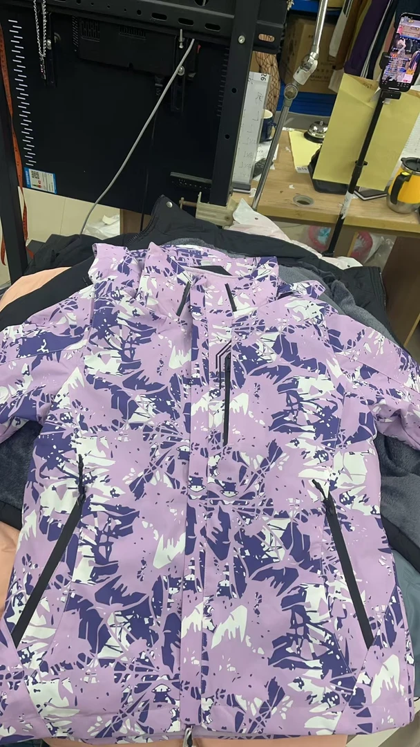 冬季情侣款保暖舒适百搭女款三合一冲锋衣